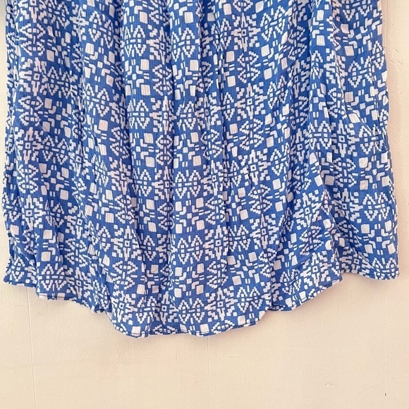 Southern Tide Charting Blue Abstract Delilah Flutter-Sleeve Top Size Medium - Picture 4 of 12